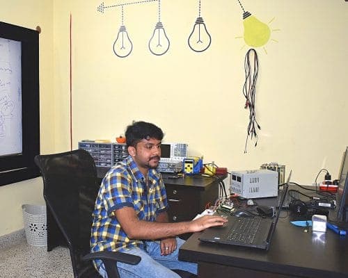 Saurally Solar manufacturing, office and product photo 11