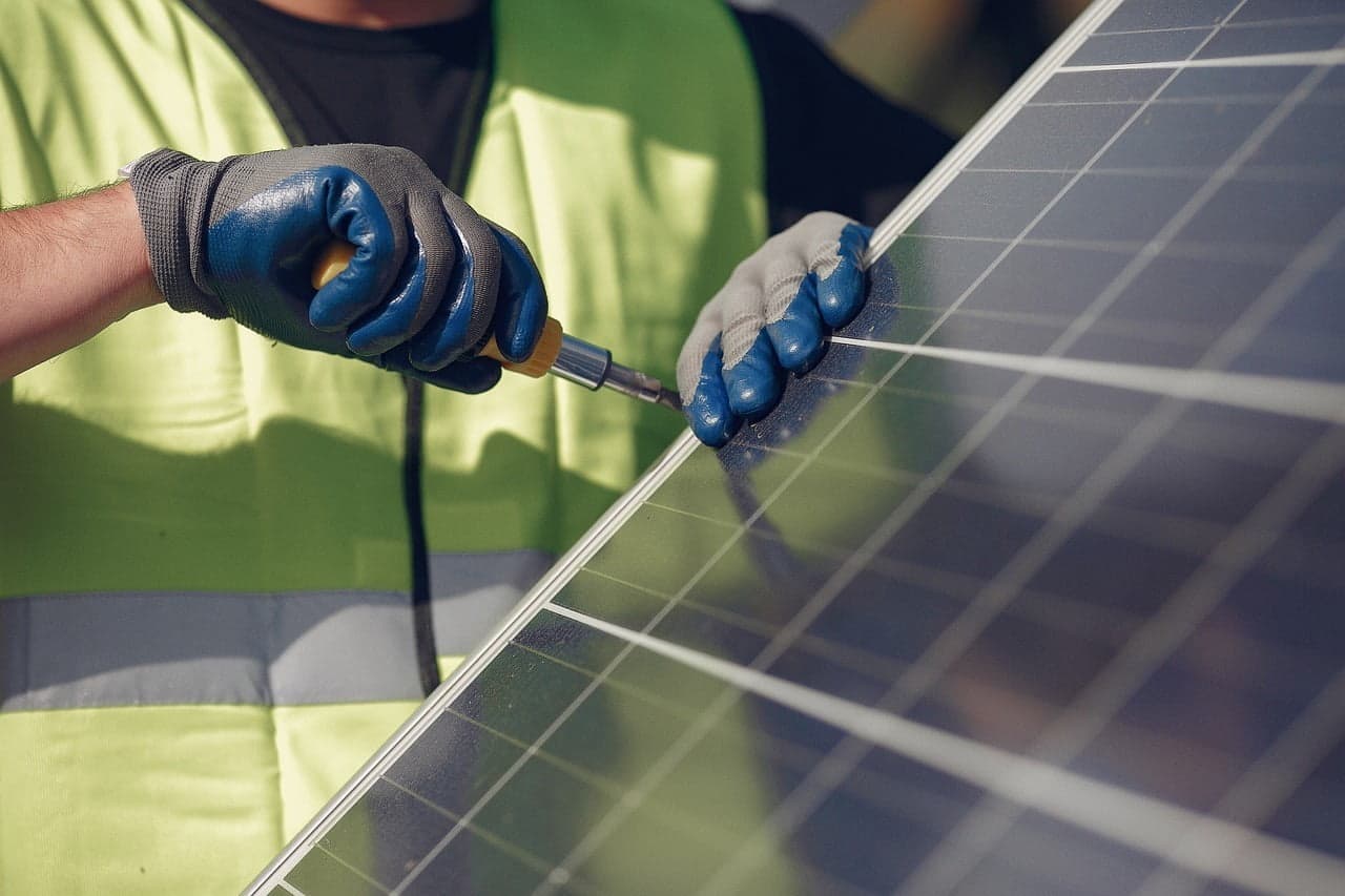 Solar Panel Installation and Maintenance