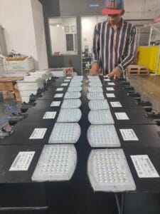 saurally-street-light-solar-6